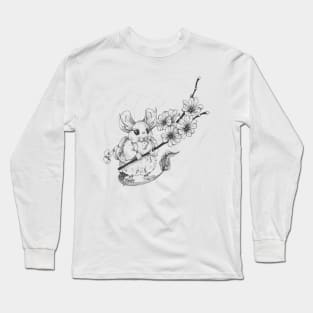 Mouse with Flowers and Backpack Long Sleeve T-Shirt